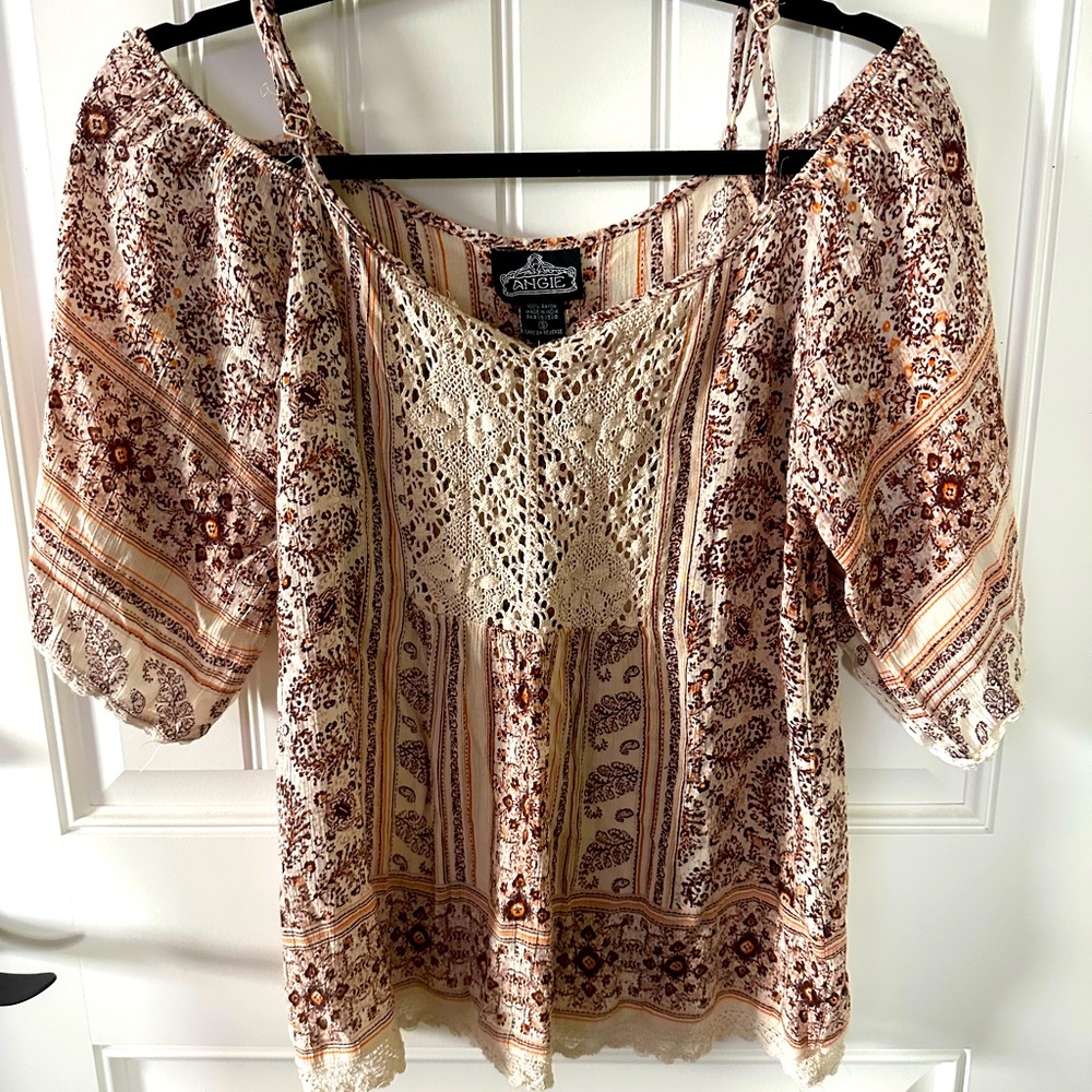 Angie Peasant Top in beautiful fall colors with cream lace, size M
